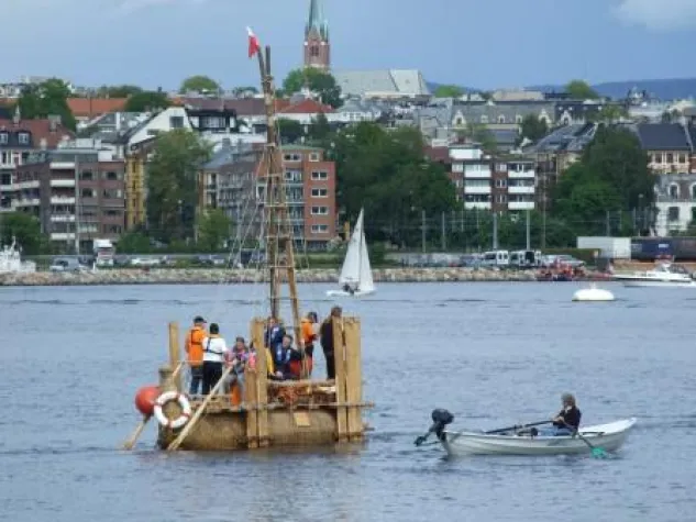 Altägyptischer Rahsegler auf dem Biggesee Bild: Altägyptischer Rahsegler auf dem Biggesee