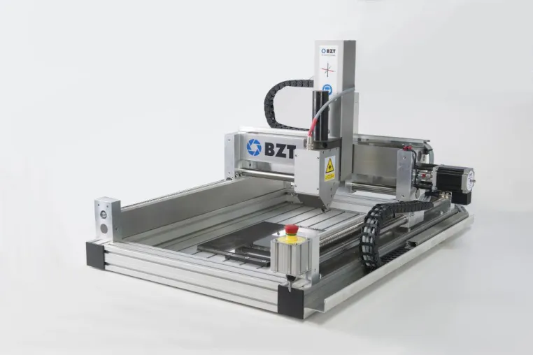 Bild: BZT stellt neues CNC-Graviersystem vor