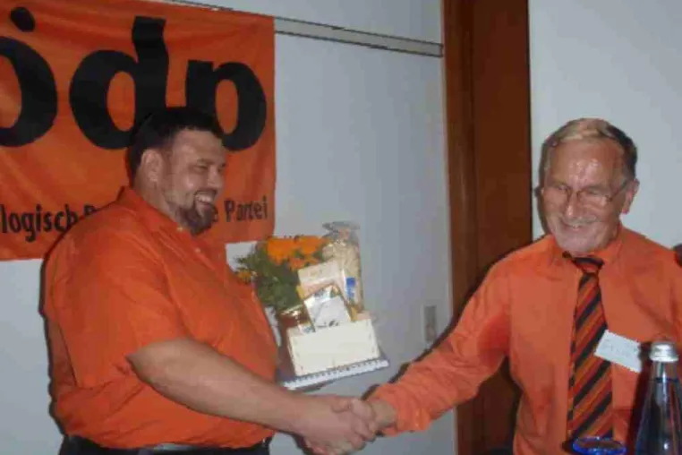 Bild: Landesparteitag in Freiburg - erfolgreiche Weichenstellung für die Landtagswahlen 2011
