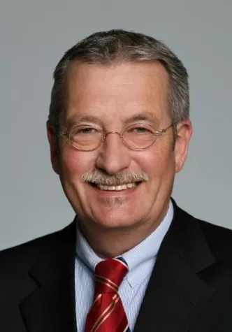 Bild: Sportstätten-Chef Hans Rütten wird „Kölner Wirtschaftsbotschafter“