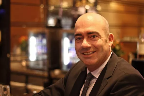 Bild: Von der Landes- in die Bundeshauptstadt: Hoteldirektor Bertold Reul geht nach Berlin