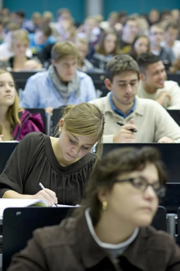Auch Studenten anderer Unis haben in Bayreuth die Möglichkeit ihren Master zu machen