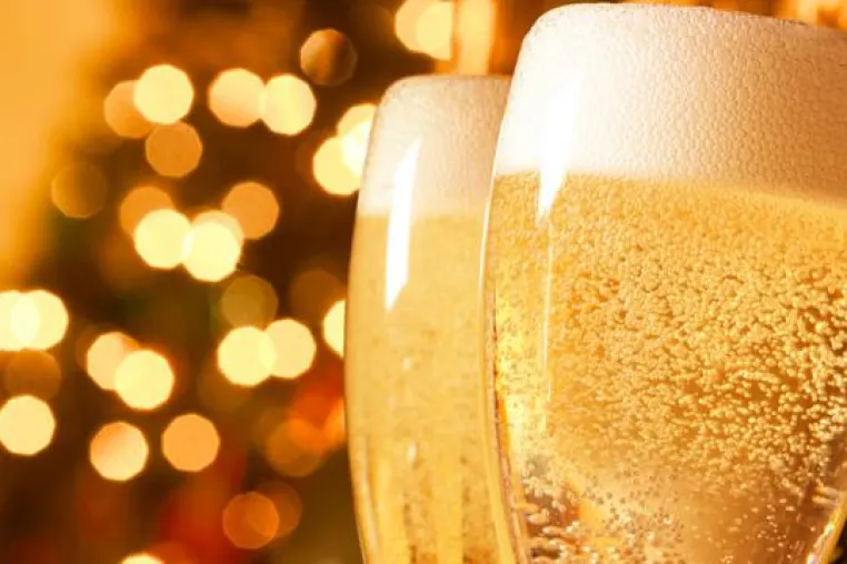 Bild: Silvester, ahoi. Das QUALITY HOTEL AMBASSADOR HAMBURG bietet dieses Jahr ein ganz besonderes Neujahrsfest