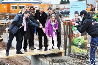 Bild: Dr. C. SOLDAN® legt Grundstein für Zukunft in Adelsdorf - Produktion und Verwaltung wieder an einem Standort