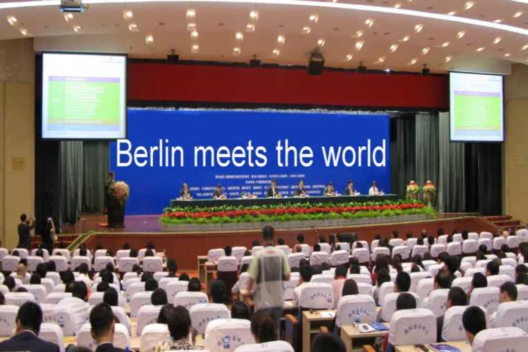 Top aktuell in Berlin: Beiträge zur Entspannung globaler Konflikte setzen klugen und aktiven Dialog voraus Bild: Top aktuell in Berlin: Beiträge zur Entspannung globaler Konflikte setzen klugen und aktiven Dialog voraus