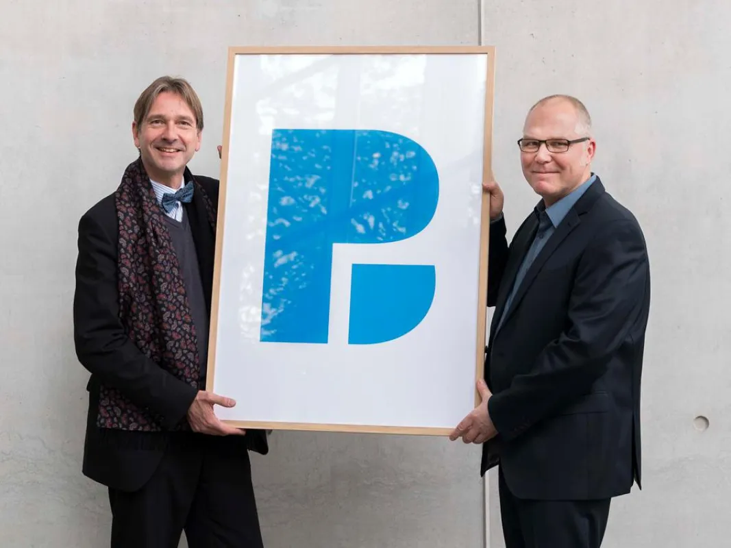 Bernhard Maaz und Norbert Möller stellen das neue Logo vor; Foto: Margarita Platis