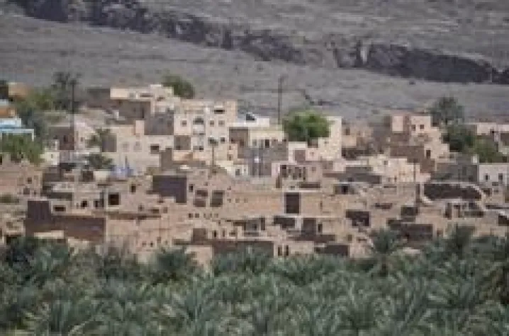 Bild: Dem Klima angepasst – Bauweisen in verschiedenen Klimazonen