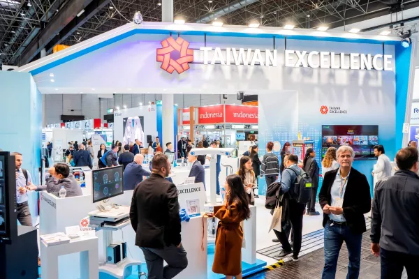 Bild: Taiwan Excellence präsentiert KI-gestützte Chirurgie Innovationen auf der MEDICA 2024