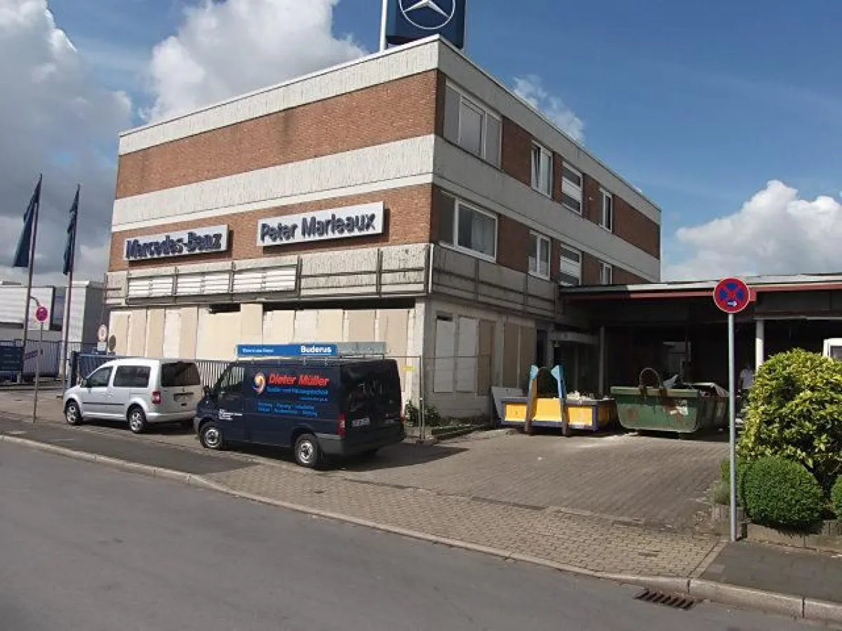 Auch während des Umbaus geht der Betrieb im Autohaus Marleaux natürlich weiter.