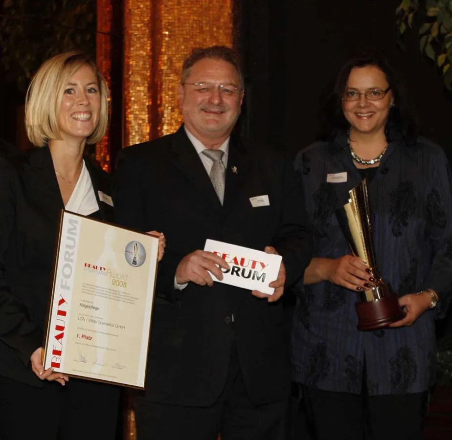 Adriane Schuster (WILDE COSMETICS), Jürgen Volpp (Beauty Forum), Bettina Hillemacher (WILDE COSMETICS)