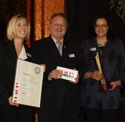 BEAUTY FORUM Award 2008 - Gold und Silber für LCN/Wilde Cosmetics Bild: BEAUTY FORUM Award 2008 - Gold und Silber für LCN/Wilde Cosmetics