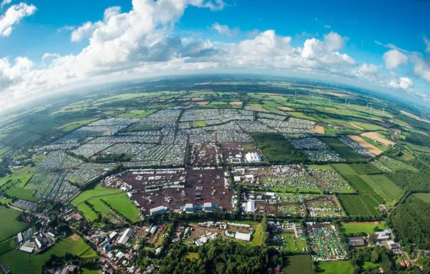 Bild: eps liefert heavy Metall zum W:O:A 2016