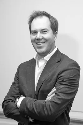 Bild: Konstantin Kastius neuer Managing Director bei Hampleton Partners in Frankfurt