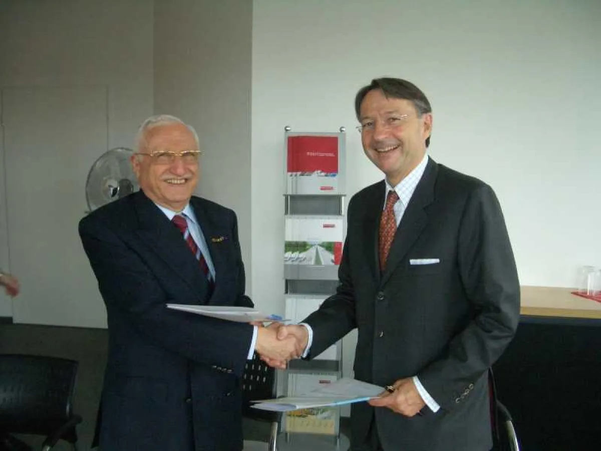 Saeb Nahas (link) und Dr. Jürgen R. Koffler