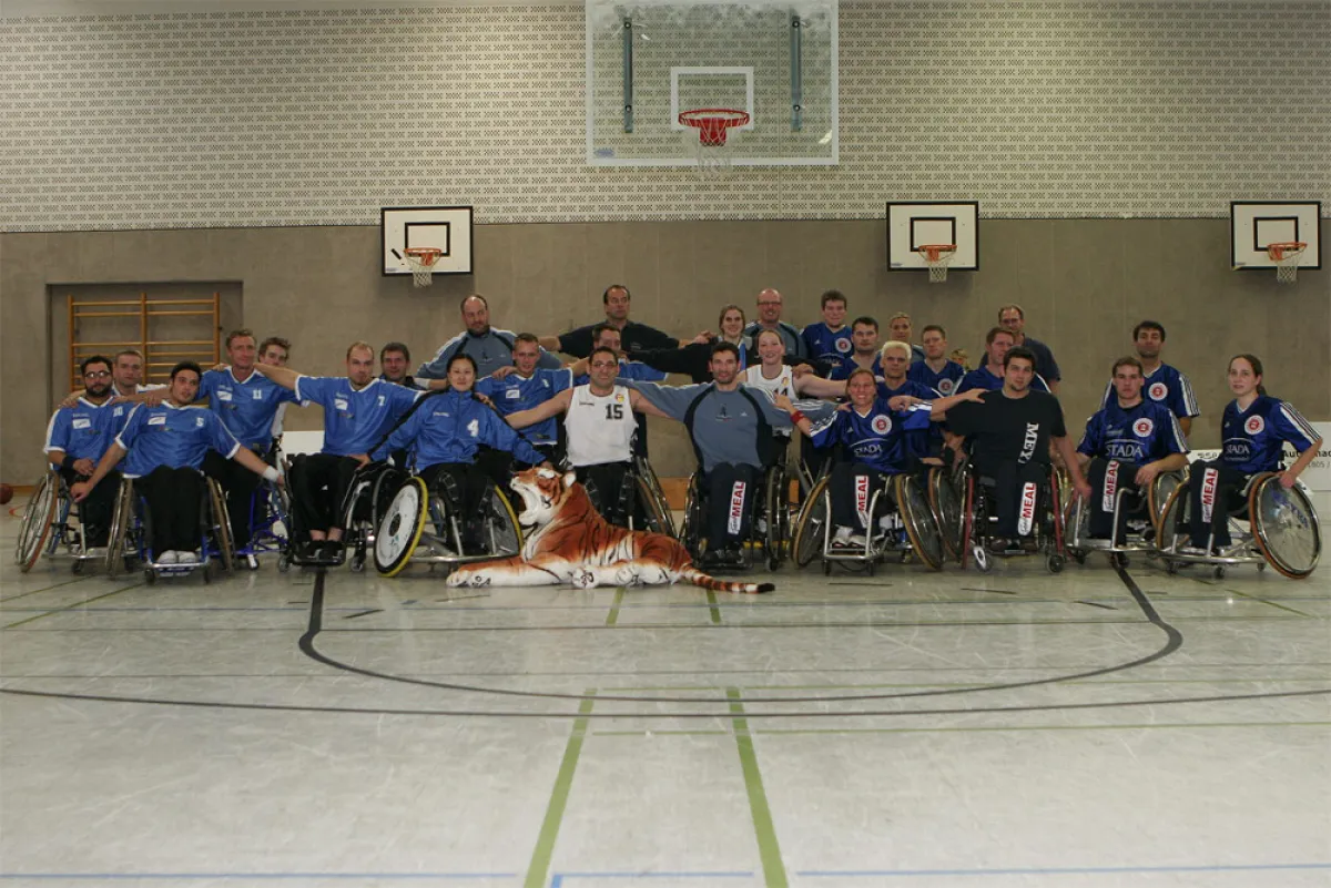 Der RSC Köln und der RSV Lahn-Dill beim gemeinsamen Mannschaftsfoto Bild-von-Christian-Ahrens www.fotos-vom-event.de