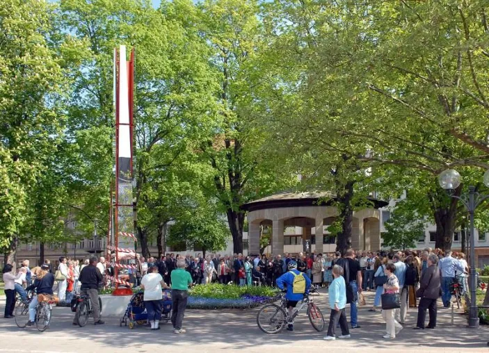 Bild: Moderne Kunst aus modernen Materialien von Ingo Klöcker