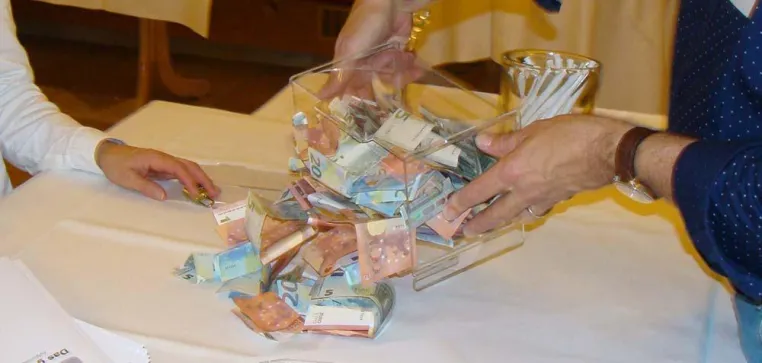 primion-Mitarbeiter spenden für Waisenkinder Bild: primion-Mitarbeiter spenden für Waisenkinder
