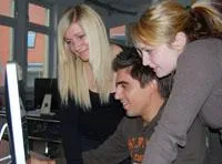 Bild: Berufsorientierung für Schüler-Ausbildungsinformationstag 24.02.11 in Stuttgart
