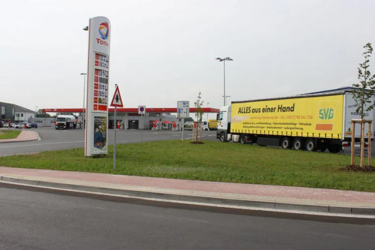 Bild: SVG weiht neuen Autohof in Schwülper ein