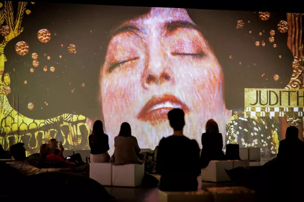 Von „Der Kuss“ bis zu seinen Katzen: Klimts Leben in einer faszinierenden Ausstellung Bild: Von „Der Kuss“ bis zu seinen Katzen: Klimts Leben in einer faszinierenden Ausstellung