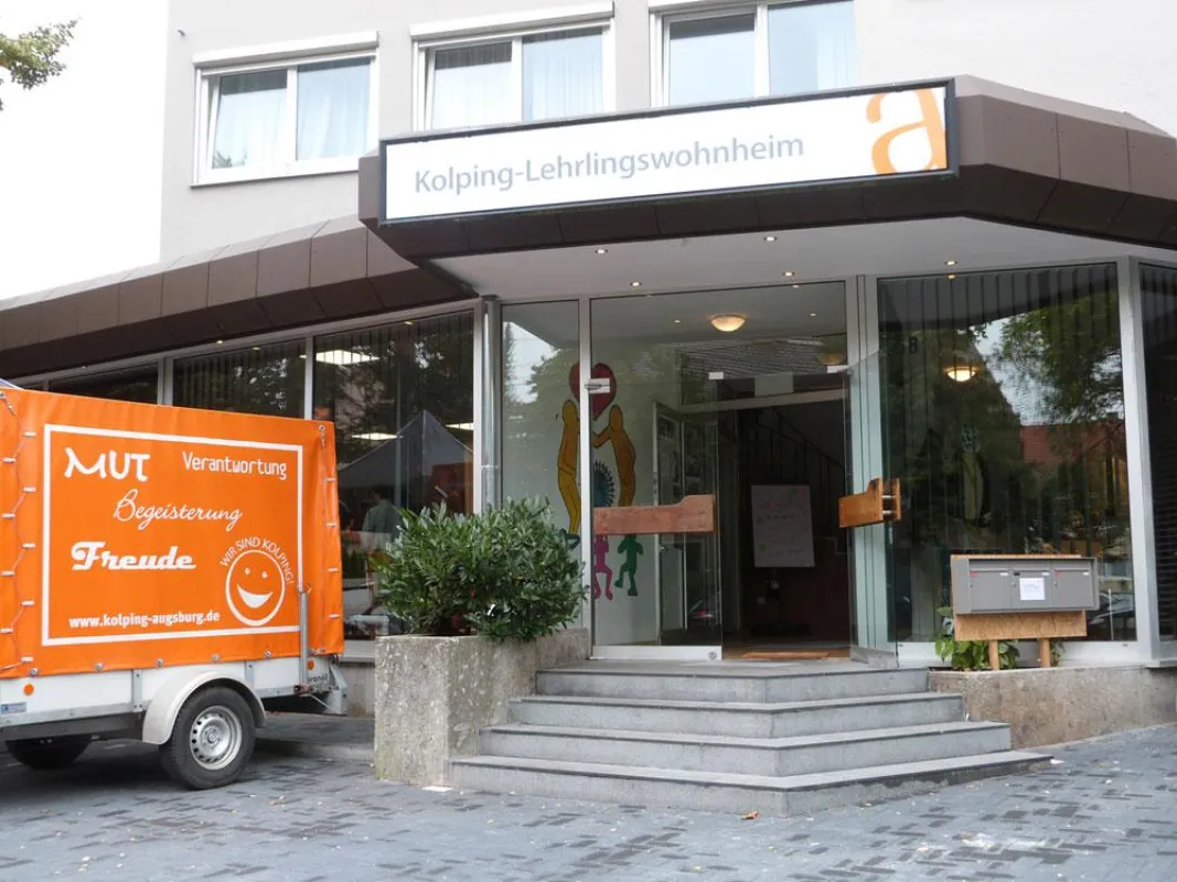 Modellprojekt der Kolping Akademie: 14- bis 21-jährige Flüchtlinge wohnen im neuen Lehrlingswohnheim