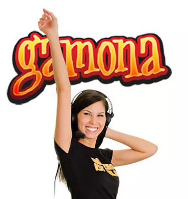 Die erste Live-Quizshow rund ums Thema Games mit Moderatoren wie Nadia Al-Mardini Bild: Die erste Live-Quizshow rund ums Thema Games mit Moderatoren wie Nadia Al-Mardini