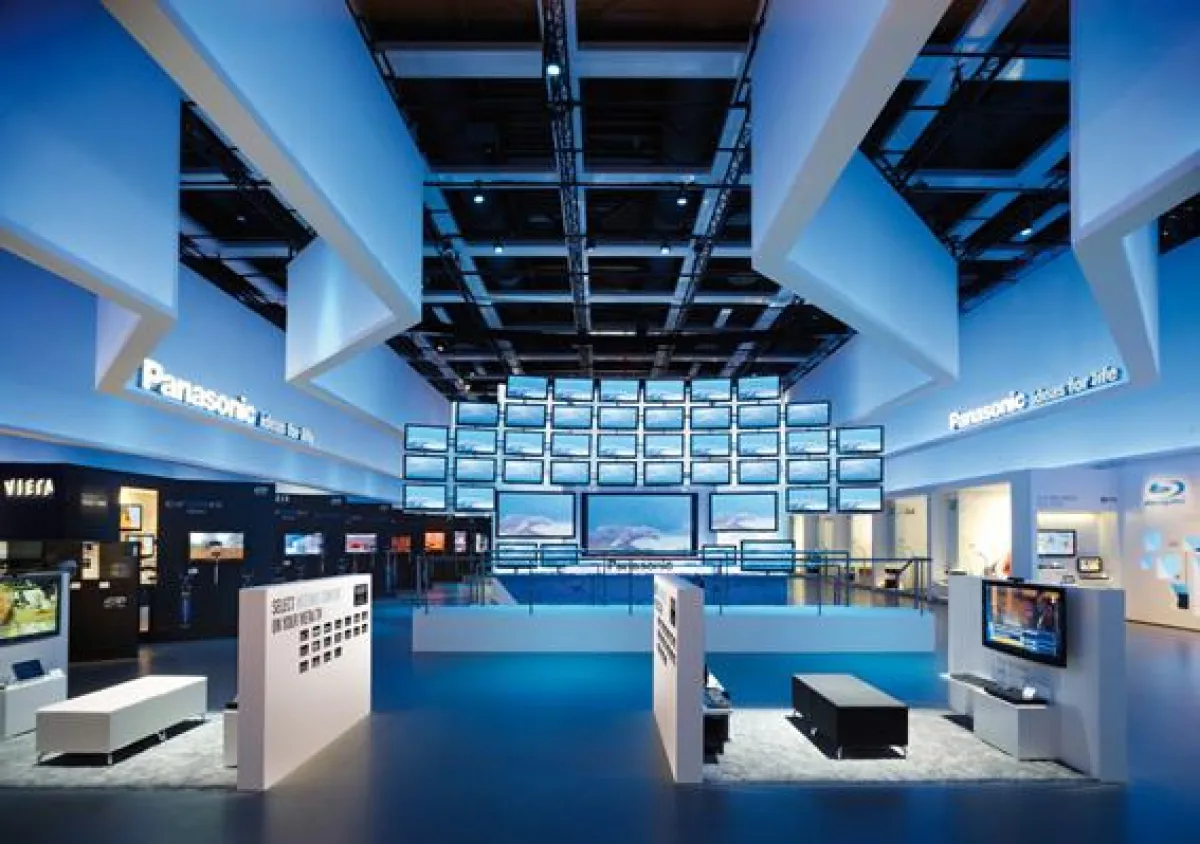 Das Thema 3D zitierte D'art Design für Panasonic auf der IFA 2010 kommunikationsarchitektonisch. Foto: Joerg Hempel Photodesign