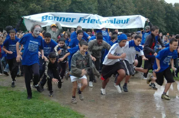 Bild: Absperrungen für den Bonner Friedenslauf
