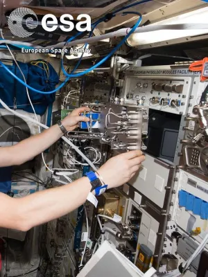 Bild: Massendurchflussregler von MKS Instruments im Weltraum