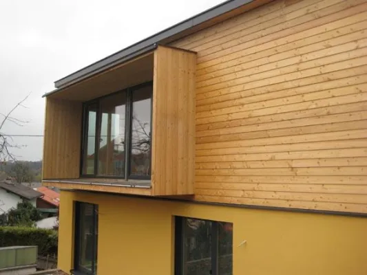 Bild: Reindl Bau in Mondsee nun "offiziell" regionaler Experten-Betrieb für massiven Holzbau