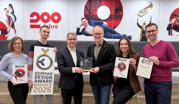 Bild: Jubiläumskampagne der Sparkasse wird mit German Design Award 2026 prämiert - Design von Atelier & Friends