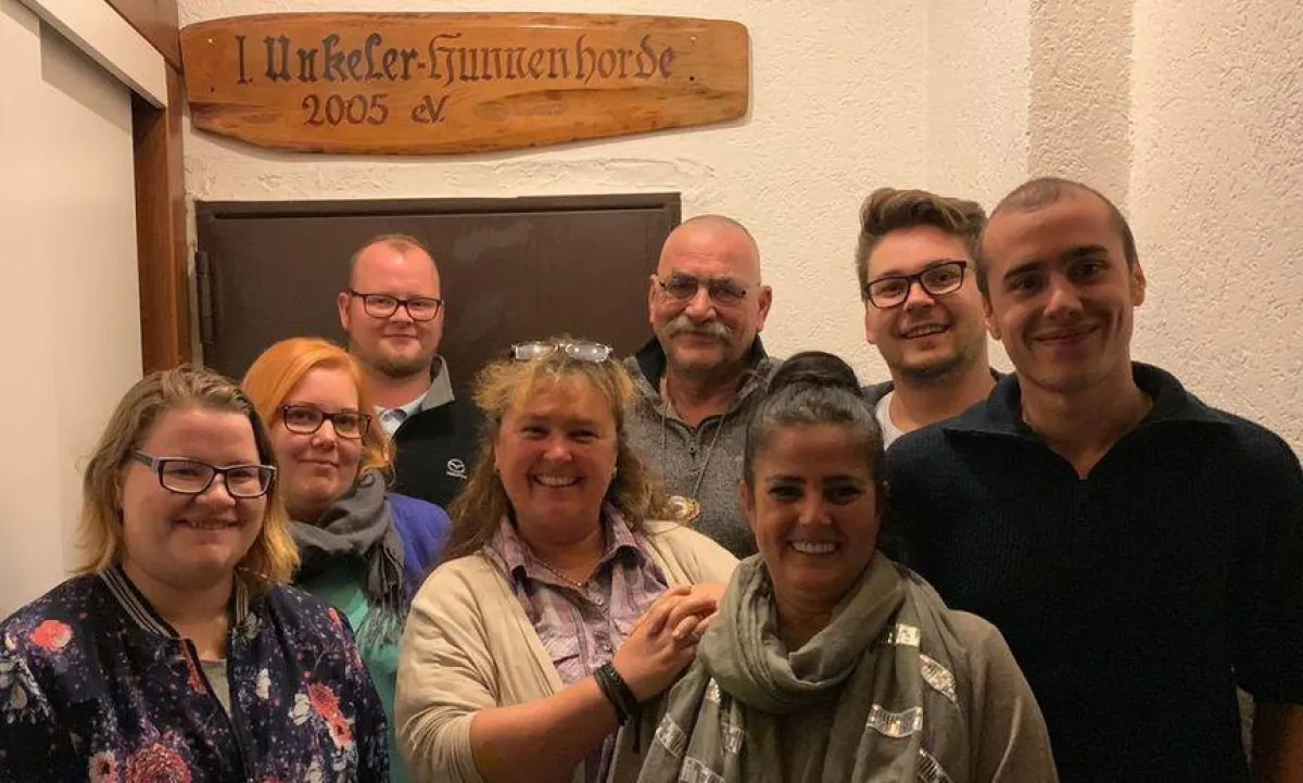 der neue Vorstand um den 1. Vorsitzenden Dennis Vollmer (ganz rechts)
