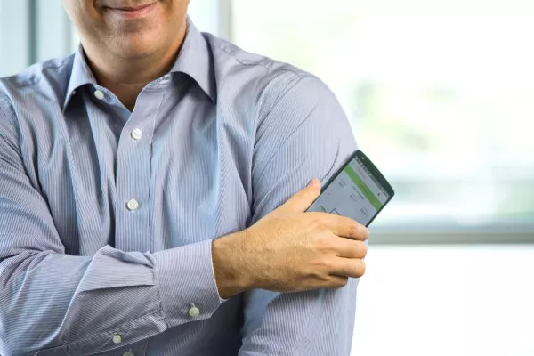 Bild: Neuartige Smartphone-App ermöglicht das Auslesen der FreeStyle Libre-Sensoren mit dem Smartphone