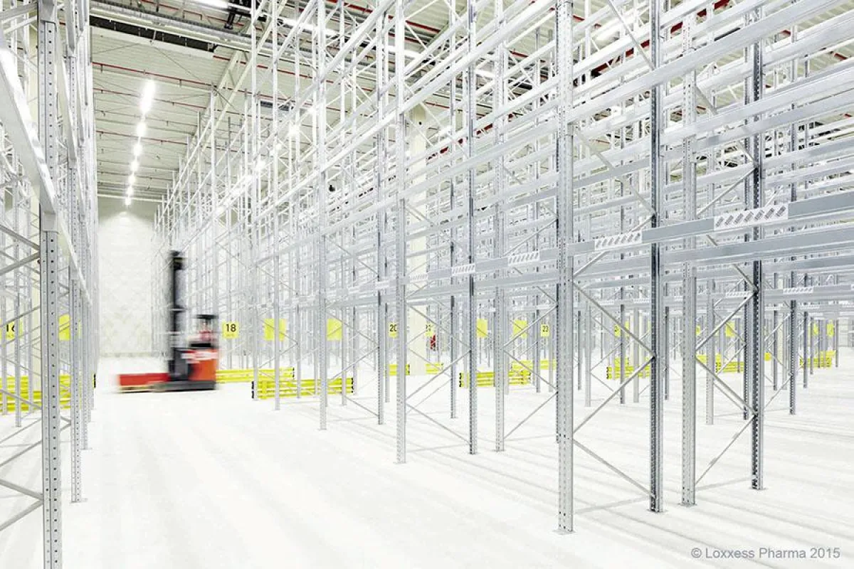 Ca. 22.000 qm Gesamtfläche bietet das neue Lager der Loxxess Pharma GmbH in Neutraubling bei Regensb