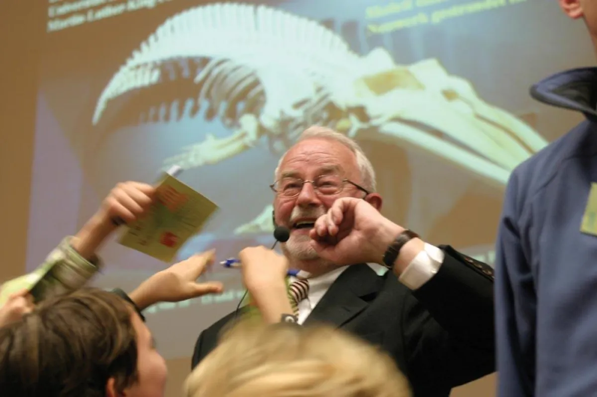 Prof. Dr. Harald Schliemann beantwortet die Frage, warum Wale keine Fische sind.