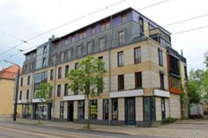 Bild: DIP-Partner AENGEVELT vermittelt 350 m² Einzelhandelsfläche in Dresden an Küchenstudio