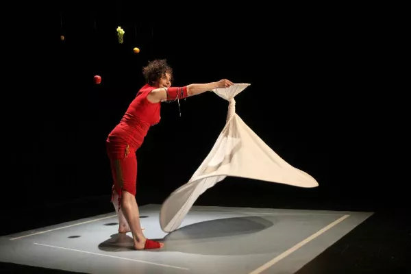 Bild: Unter dem Rock vom Dachtheater aus Wien ist das Kindertheater des Monats im September 2010