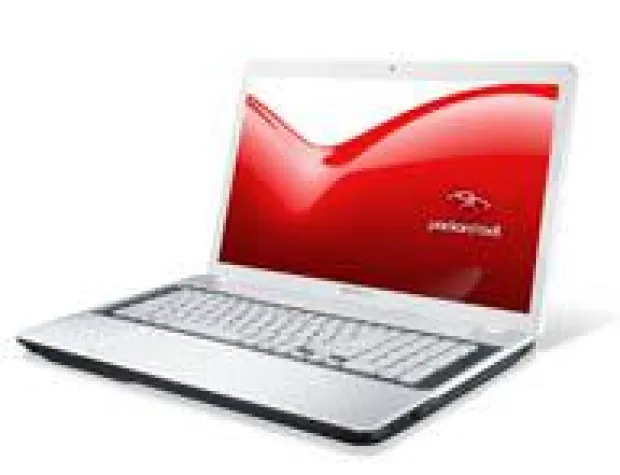 Bild: Packard Bell EasyNote LV: Die neuen 43,9 cm Lifestyle-Notebooks im frischen Bambus-Design
