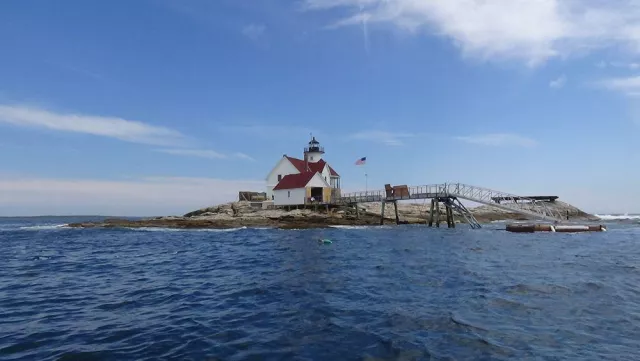 Bild: Busse IS GmbH erhält Auftrag für vollbiologische Membrankläranlage auf Leuchtturminsel in Maine (USA)