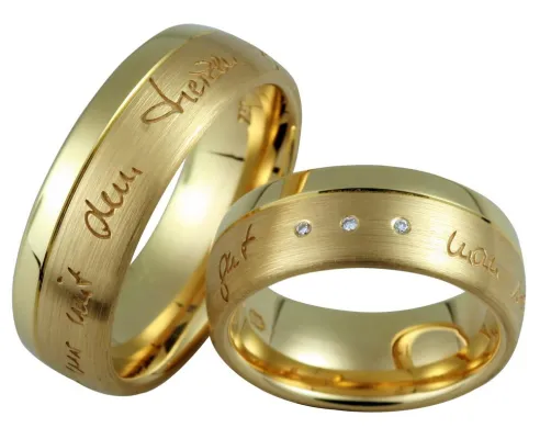 Bild: Herr der Ringe für Verliebte: „Für immer an Deiner Hand, Dein Peter“ oder lieber „Du bist mein Leben\"