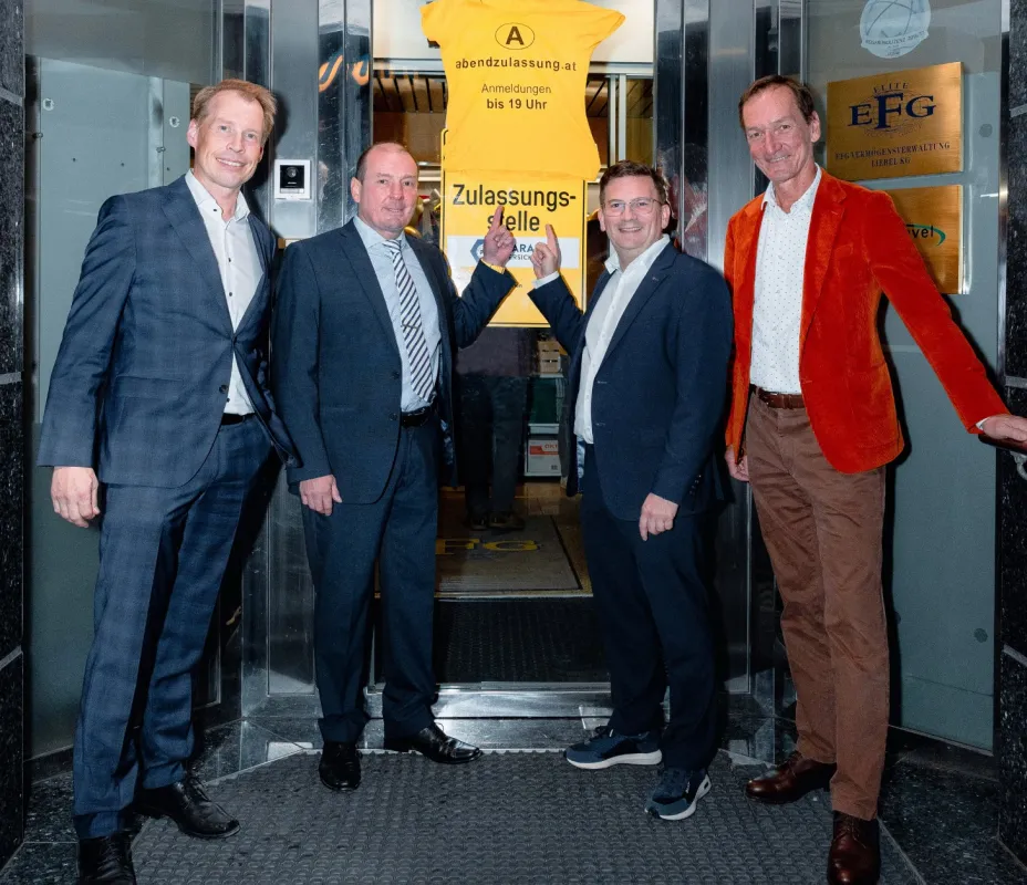 vlnr: S. Rabe (VAV), H. Liebel (Die Abendzulassung), W. Zankl (12. Bez.), E. Mollnhuber (Garanta) (© Alexander Braun Fotografie)