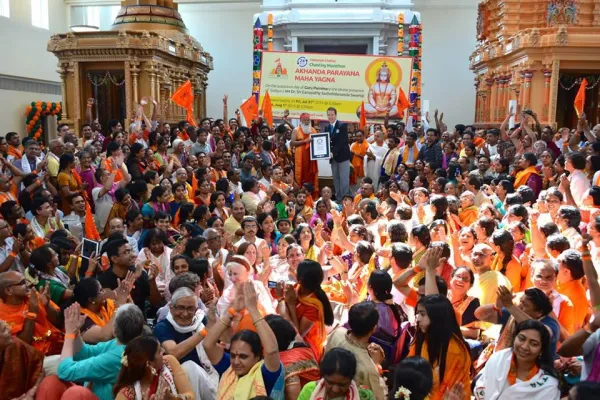 Bild: Dritter Guinness Weltrekord in diesem Jahr für Dr. Sri Ganapathy Sacchidananda Swamiji
