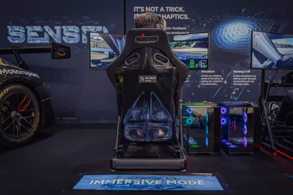Bild: Nitro Concepts stellt SimRacing Produktlinie auf Basis der revolutionären Sensit! Metahaptics-Technologie vor.