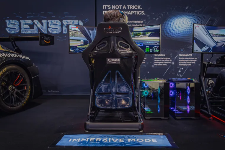 Nitro Concepts stellt SimRacing Produktlinie auf Basis der revolutionären Sensit! Metahaptics-Technologie vor. Bild: Nitro Concepts stellt SimRacing Produktlinie auf Basis der revolutionären Sensit! Metahaptics-Technologie vor.