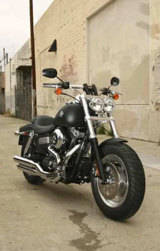 It’s big, it’s fat, it’s American - Neu in der Dyna Baureihe für 2008: Die Dyna Fat Bob Bild: It’s big, it’s fat, it’s American - Neu in der Dyna Baureihe für 2008: Die Dyna Fat Bob