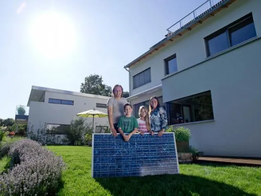 Bild: CLEEN Solair bringt Klein-Photovoltaikanlage auf den Markt