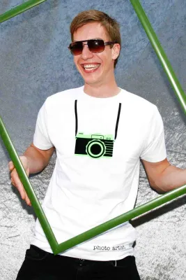 Bild: Weltweit feiern mehrere tausend T-Shirt Fans den 3. T-Shirt Tag
