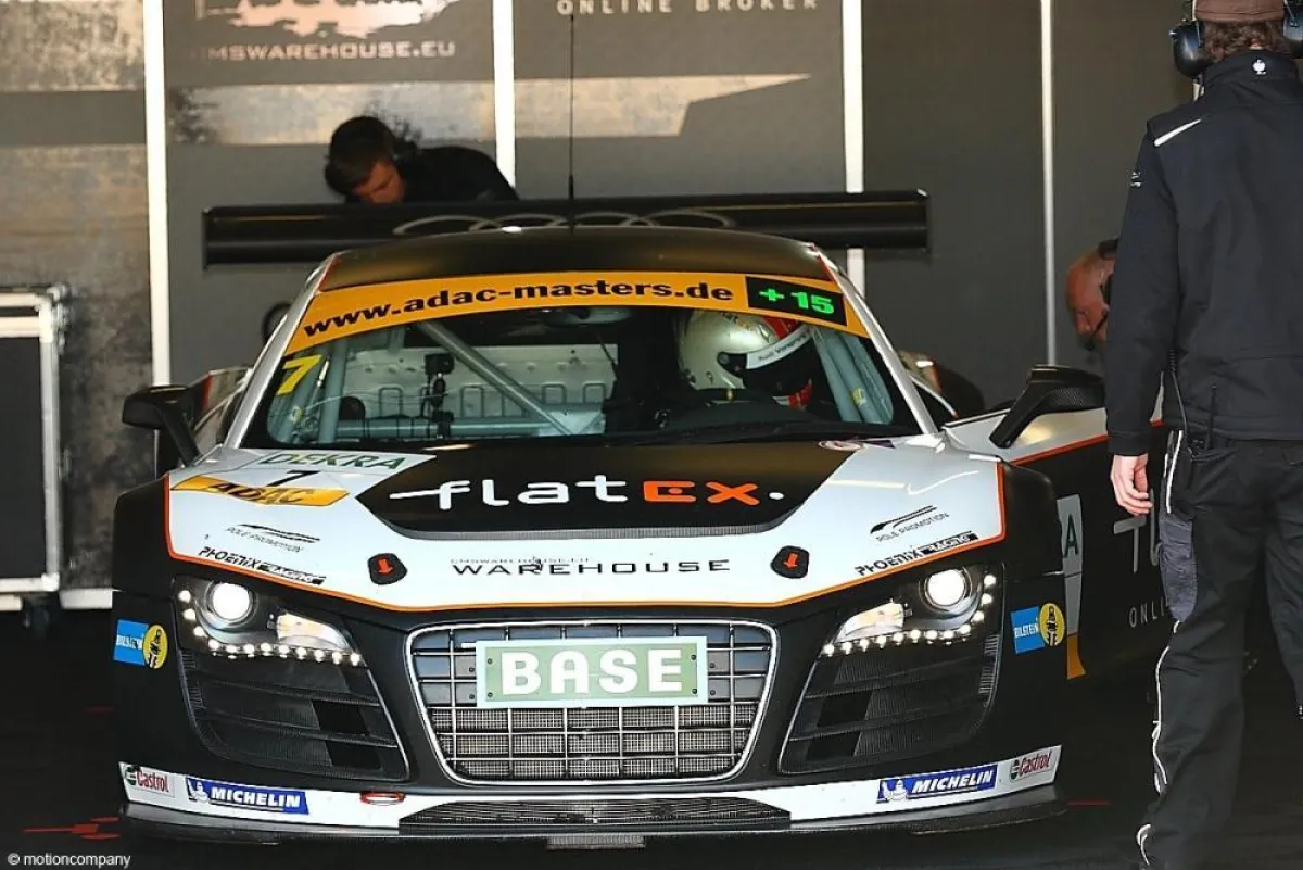 Christopher Haase im ADAC GT Masters 2011 führt die Deutsche GT-Meisterschaftswertung an