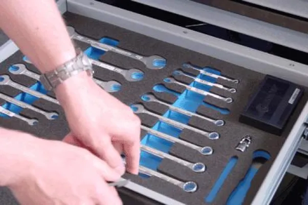 Bild: microsensys präsentiert Werkzeug-Identifikationssystem auf der Farnborough International Airshow