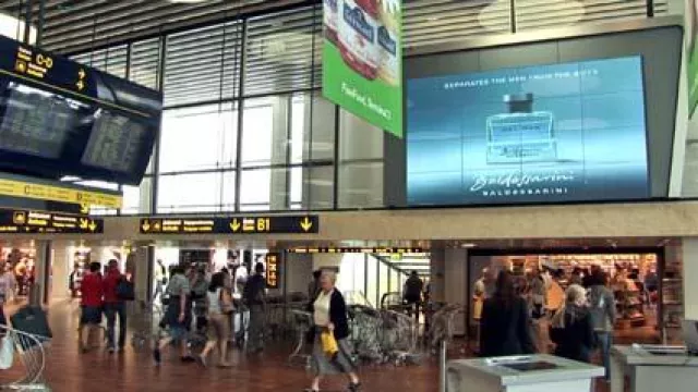 Bild: Elektronisches Info- und Werbesystem: Digital Signage Lösung am Flughafen Kopenhagen